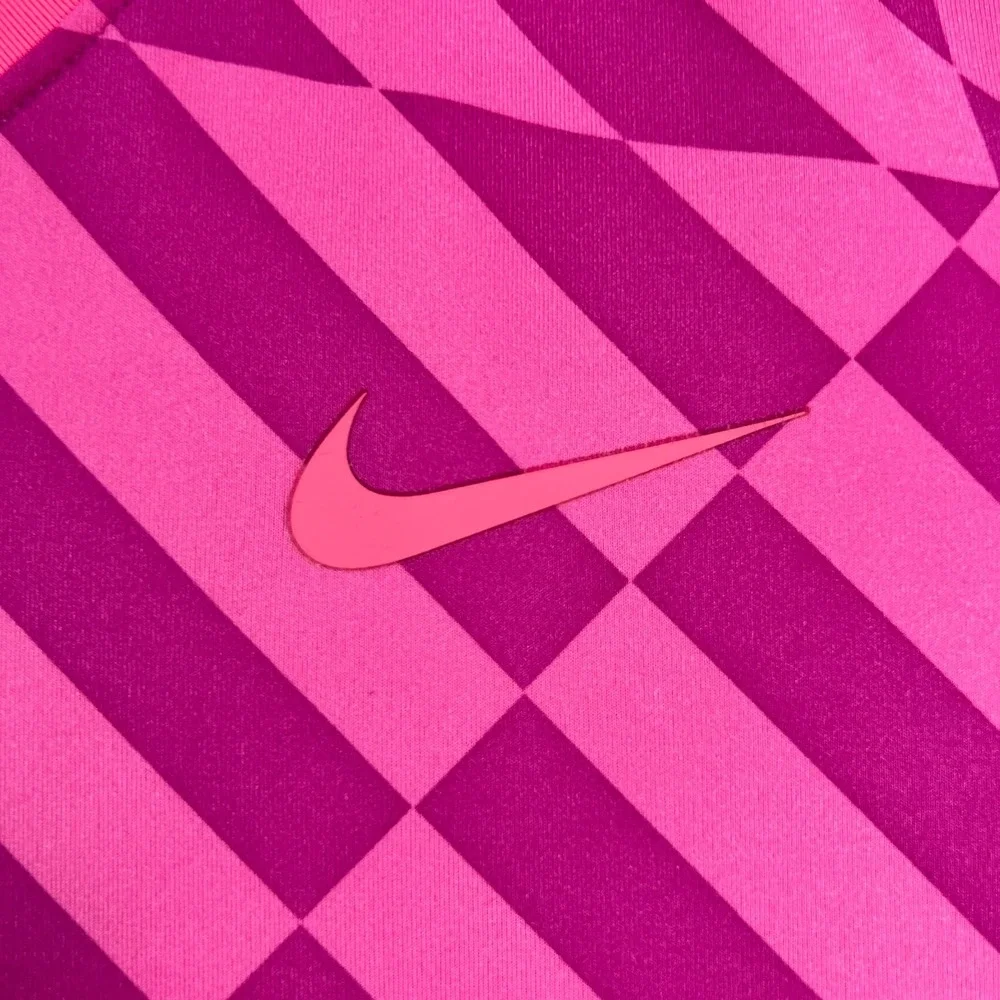 Nike Pro Dri Fit Shirt Womens Medium Pink Geometric Short Sleeve Fitted Training